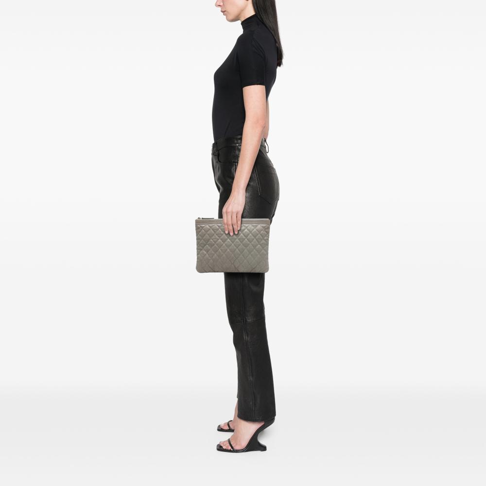 Chanel B Chanel Gray Caviar Leather Leather Medium Quilted Caviar Boy O Case Clutch Italy