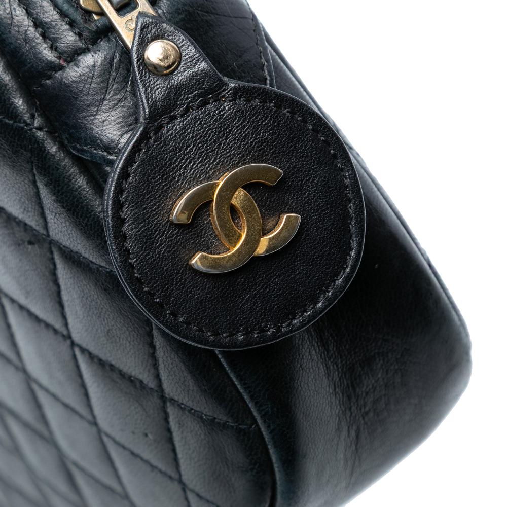 Chanel B Chanel Black Lambskin Leather Leather CC Quilted Lambskin Chain Camera Bag France