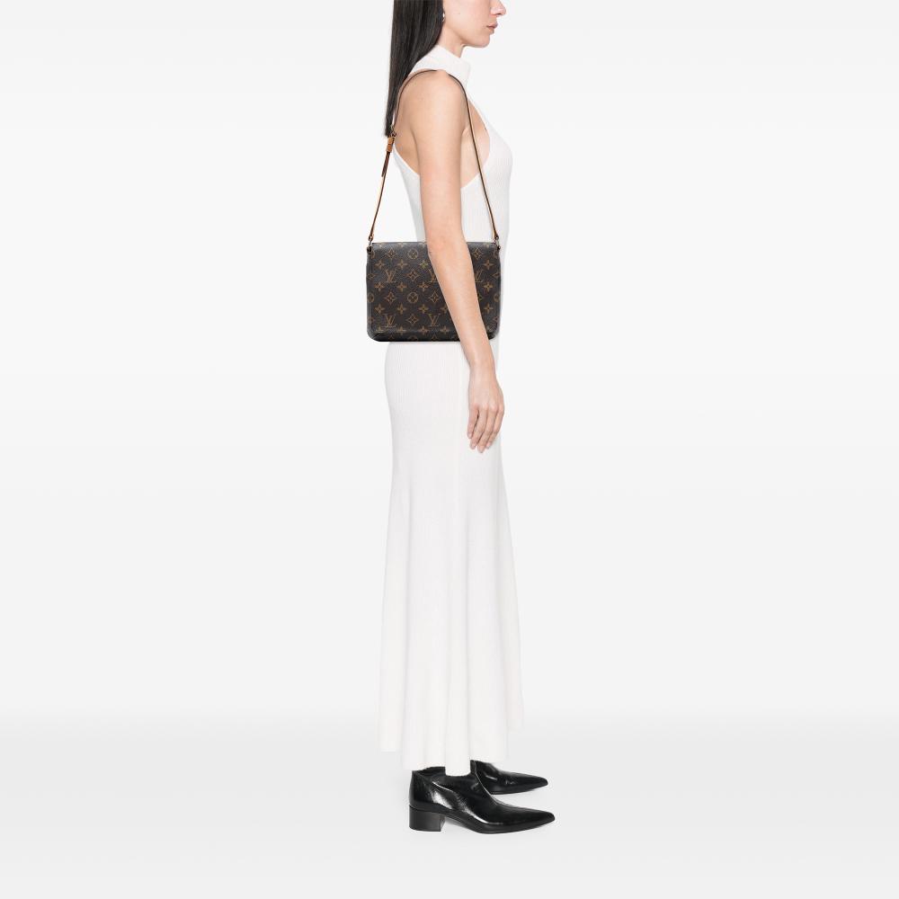 Louis Vuitton B Louis Vuitton Brown Monogram Canvas Fabric Monogram Musette Tango Short Strap France