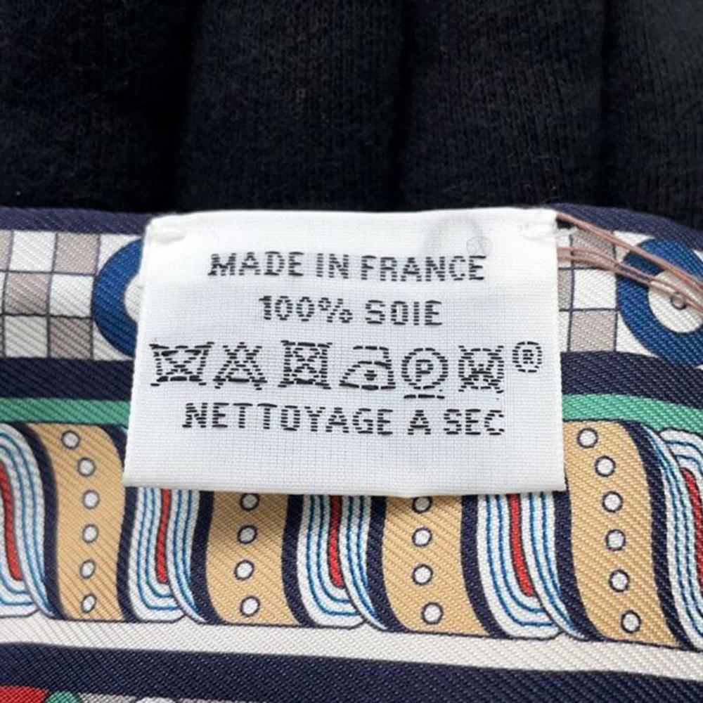 Hermès AB Hermès White Silk Fabric Harnais En Rosace Twilly Scarf France