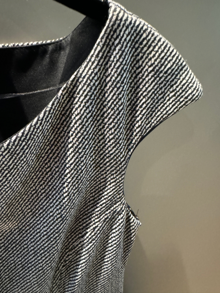 Rinascimento Robe avec dos dentelle