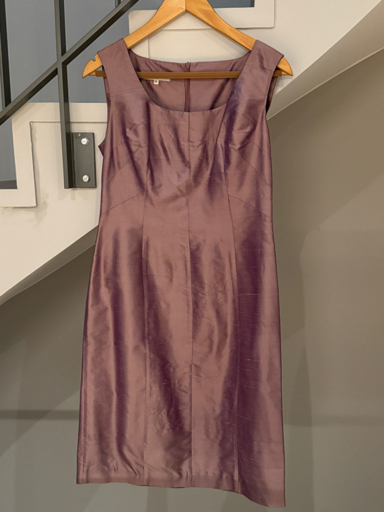 Tara Jarmon Besticktes Kleid und Jacke aus 100% Seide