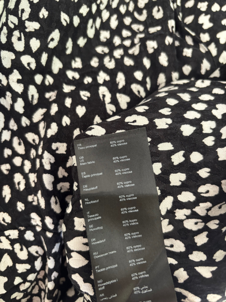 Maje Schwarzer und weißer Mantel