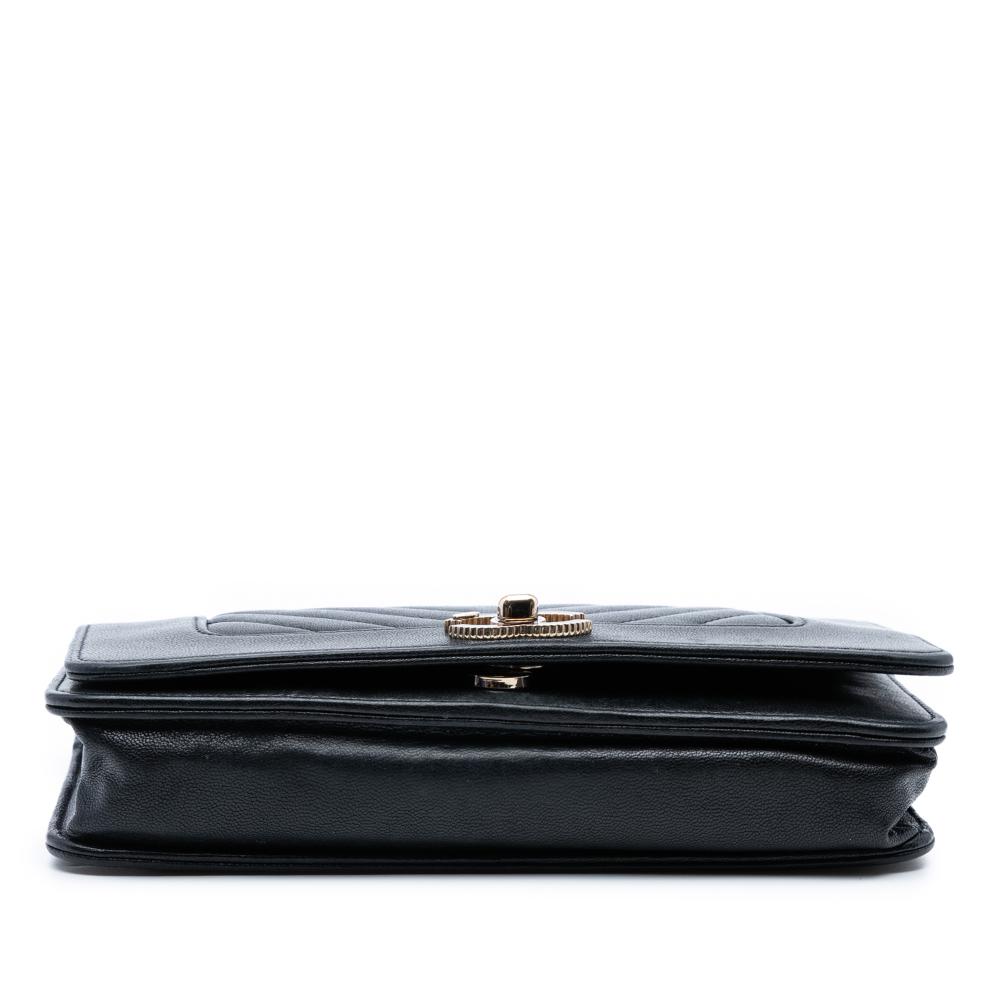 Chanel Black Sheepskin Leather Leather Chevron Sheepskin Mademoiselle Vintage Wallet on Chain Italy