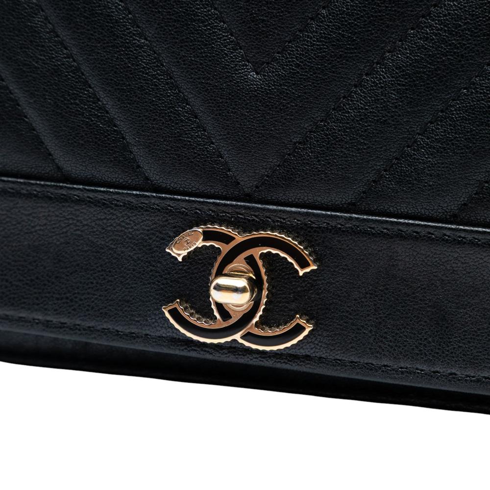 Chanel Black Sheepskin Leather Leather Chevron Sheepskin Mademoiselle Vintage Wallet on Chain Italy