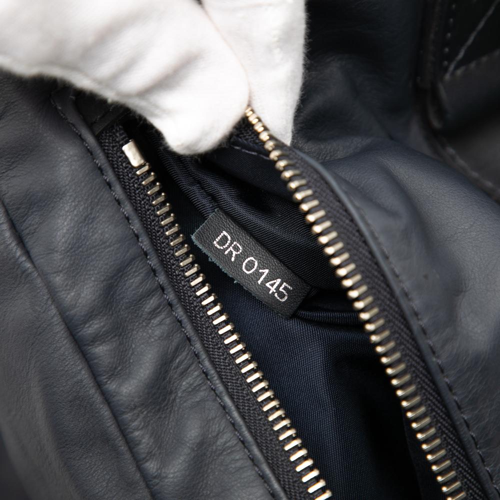 Louis Vuitton B Louis Vuitton Blue Navy Calf Leather skin V Line Start PM France