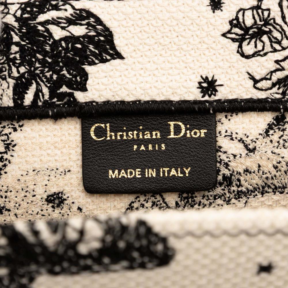 Christian Dior B Dior White Canvas Fabric Medium Embroidered Zodiac Toile De Jouy Book Tote Italy