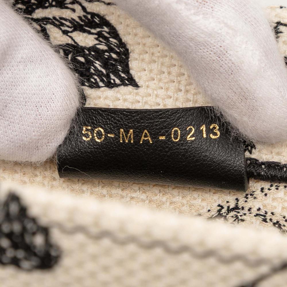 Christian Dior B Dior White Canvas Fabric Medium Embroidered Zodiac Toile De Jouy Book Tote Italy