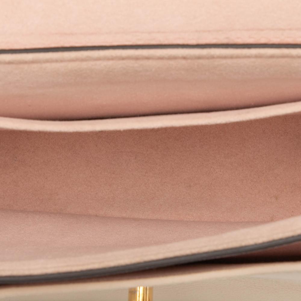 Louis Vuitton B Louis Vuitton Pink Light Pink Calf Leather Grained skin Lockme Tender France