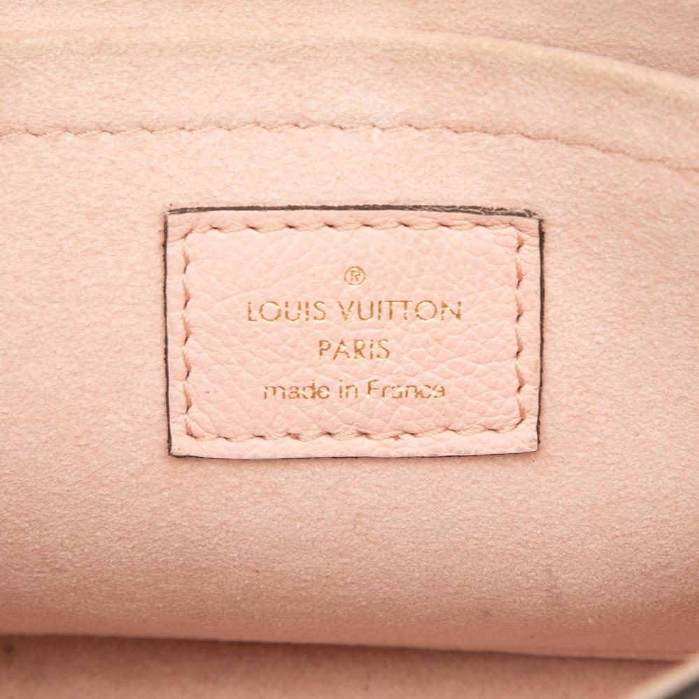 Louis Vuitton B Louis Vuitton Pink Light Pink Calf Leather Grained skin Lockme Tender France