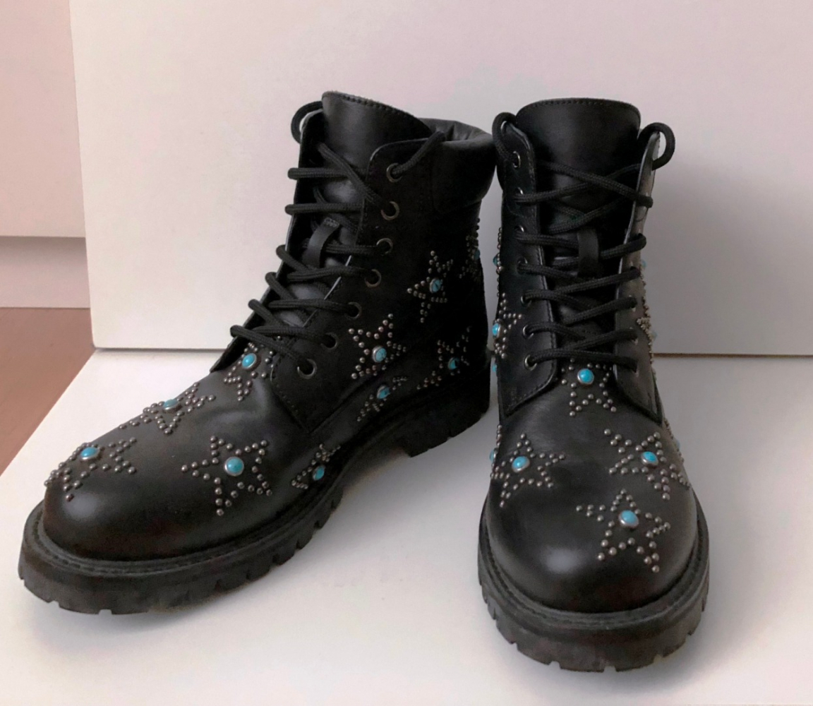 Valentino Combat de cuir clouté en étoile