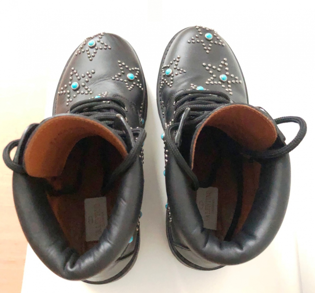 Valentino Combat de cuir clouté en étoile