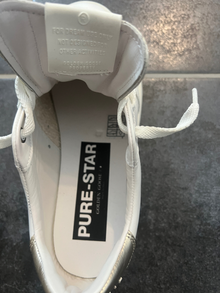 Golden Goose Deluxe Brand Superstar