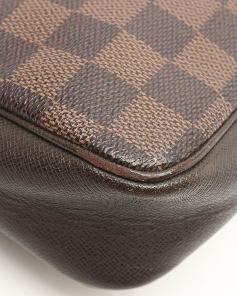 Louis Vuitton Damier Ebene Truth Makeup Bag