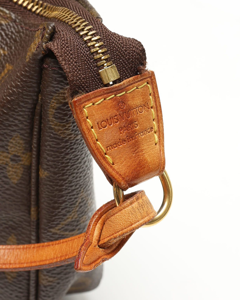 Louis Vuitton Monogram Pochette Accessoires Bag