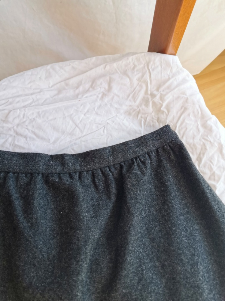 Celine Wool dark grey skirt