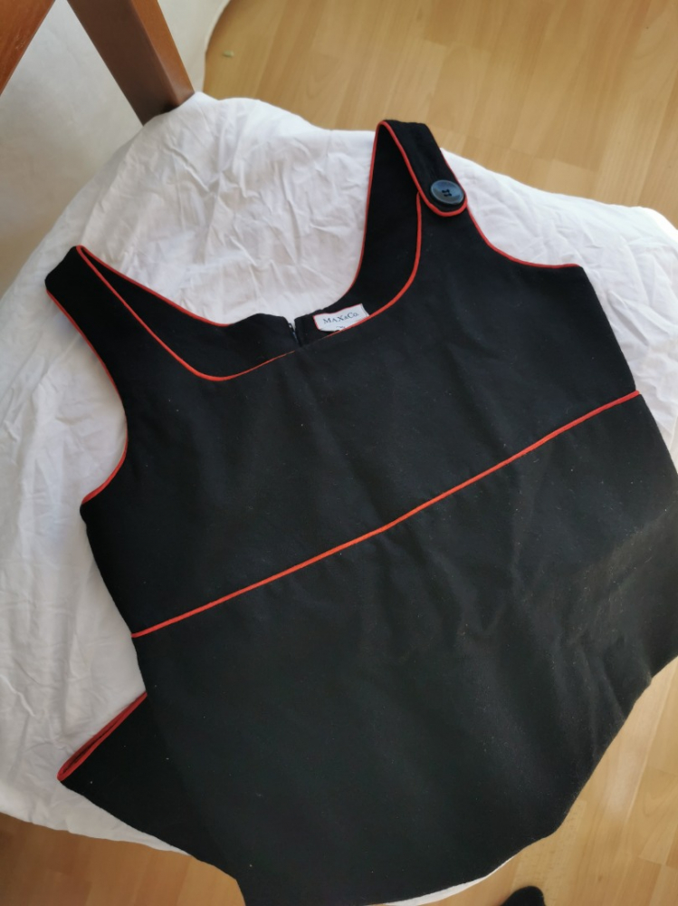 Max&Co. Wool red black dress
