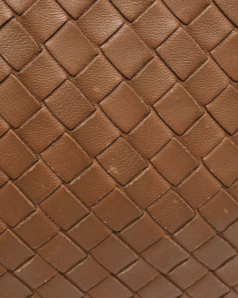 Bottega Veneta Medium Intrecciato Hobo Bag