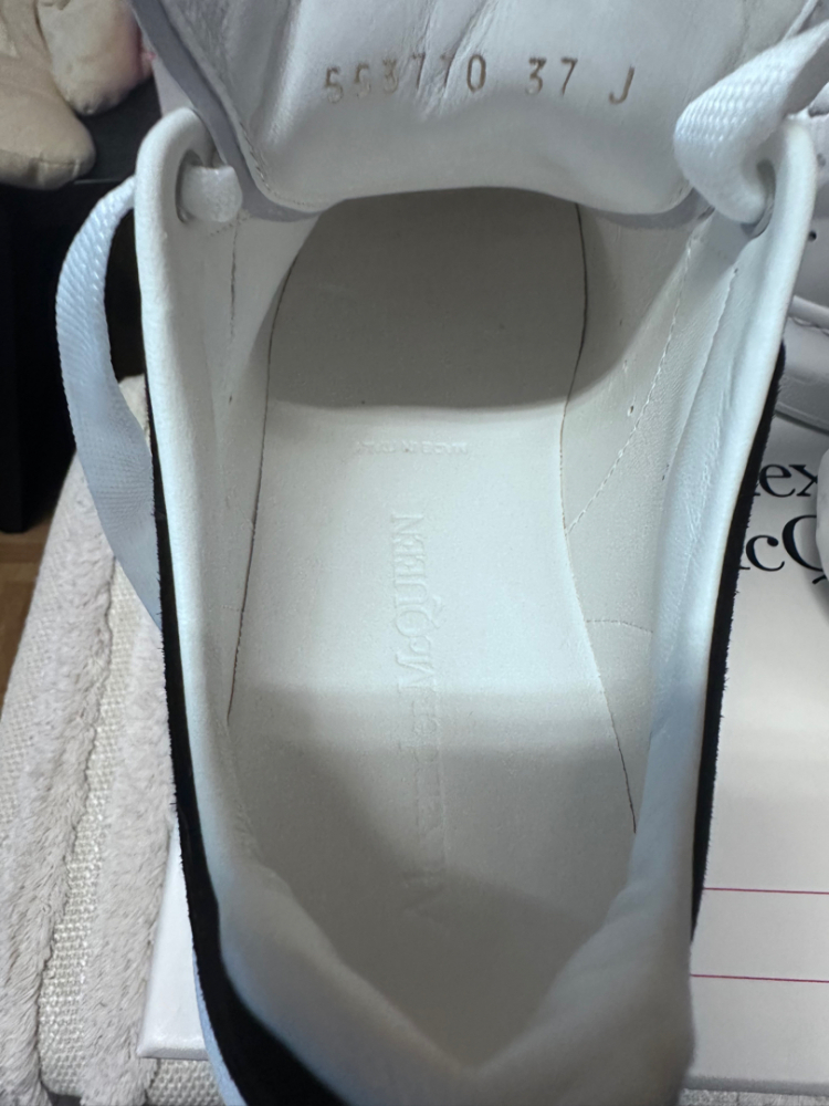 Alexander McQueen Sneaker LARRY