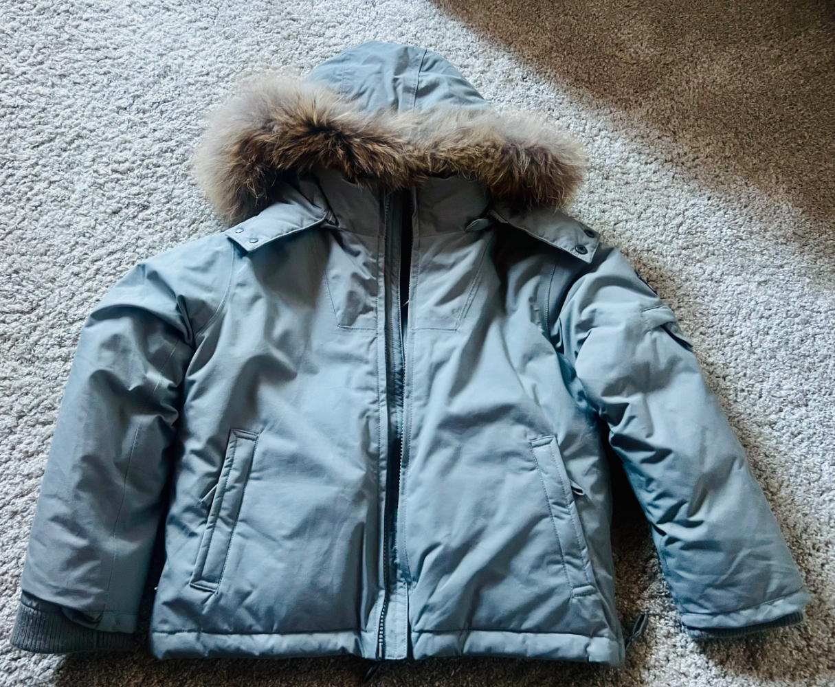 Bonpoint Veste/Veste de ski avec capuche amovible + talon en fourrure