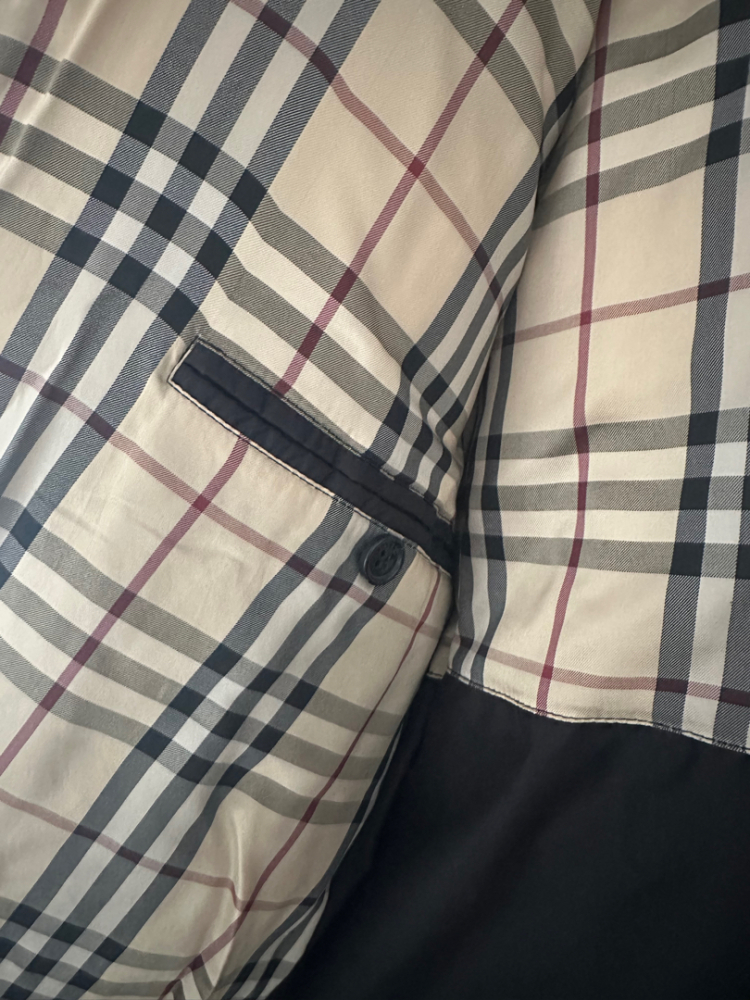 Burberry Daunenjacke mit Fellkragen