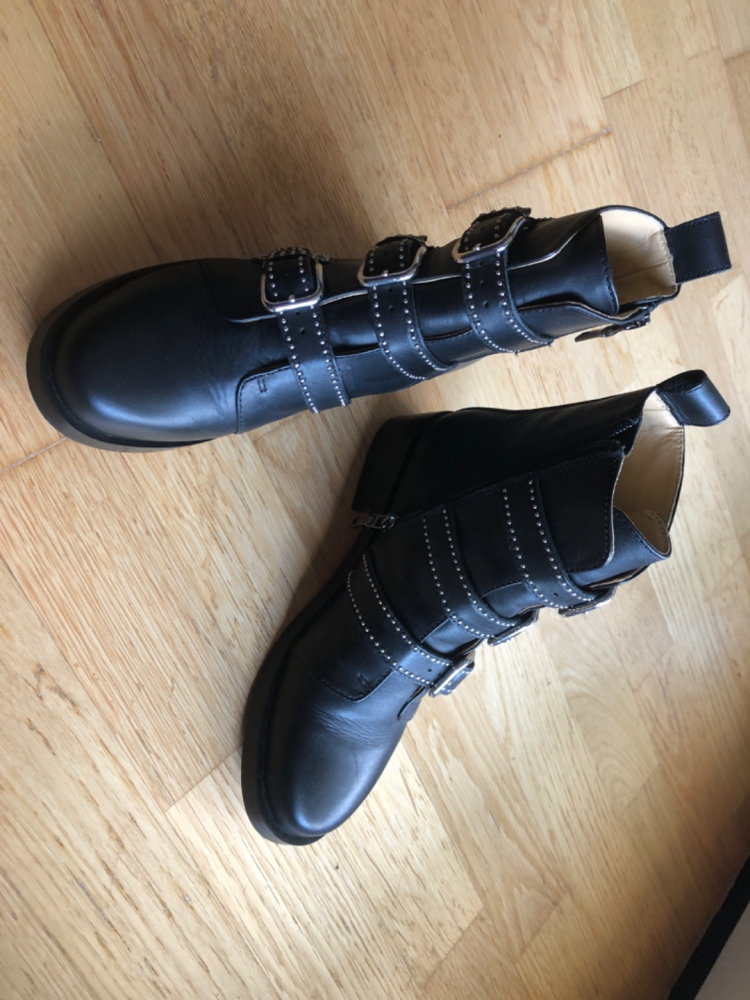 Maje Bottines avec zip