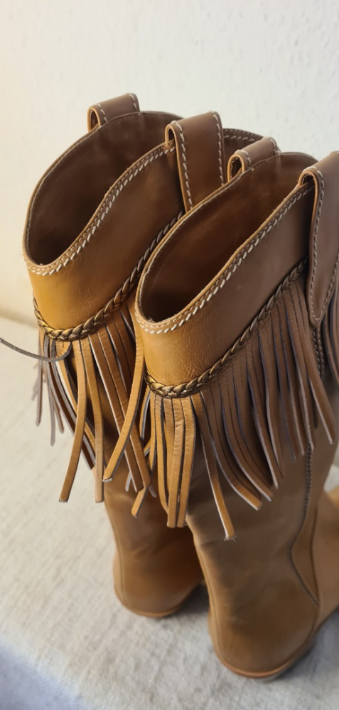 Sergio Rossi Western chic de luxe