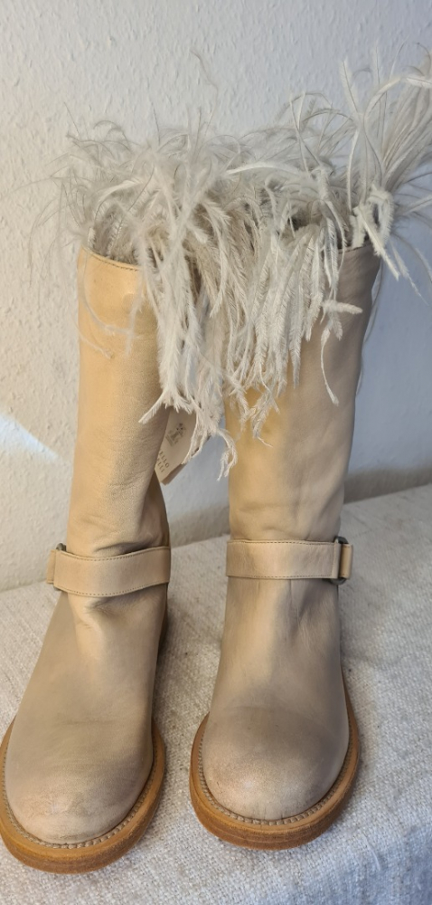 Brunello Cucinelli High boots with natural feathers