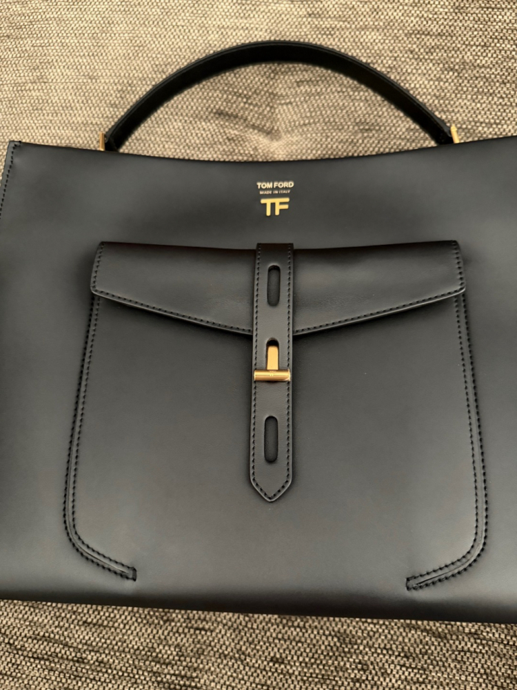 Tom Ford Hollywood Lether T Twist Medium Top Handle Bag