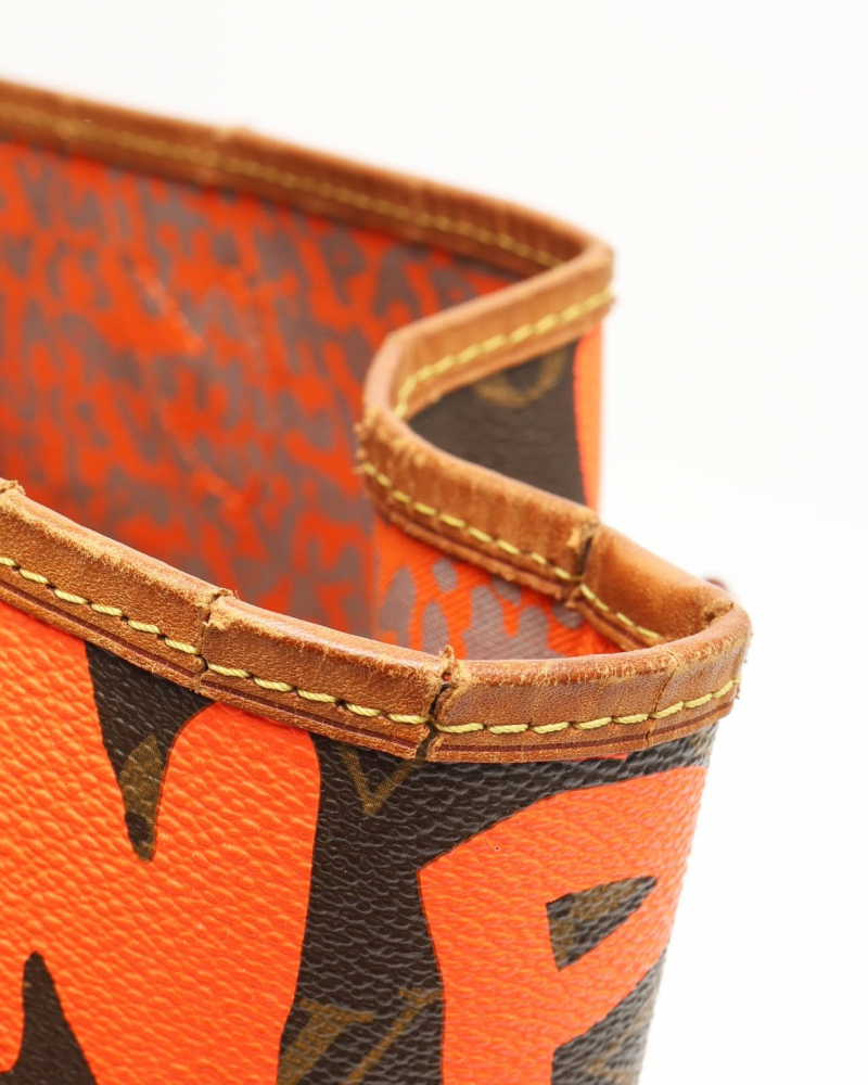 Louis Vuitton Monogram Graffiti Neverfull GM Tote