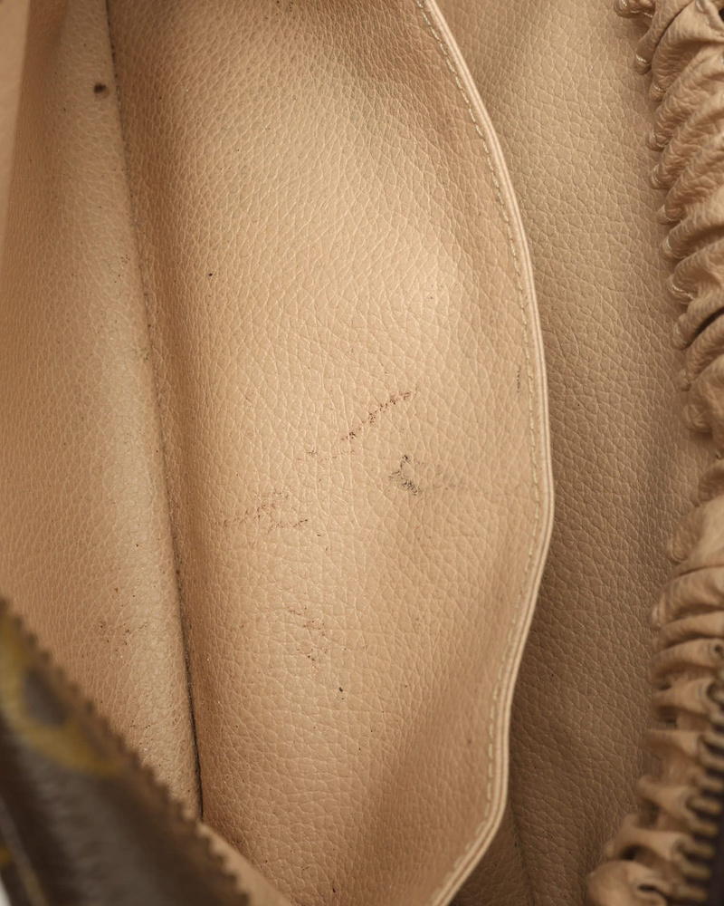 Louis Vuitton Monogram Truth Toilette 28