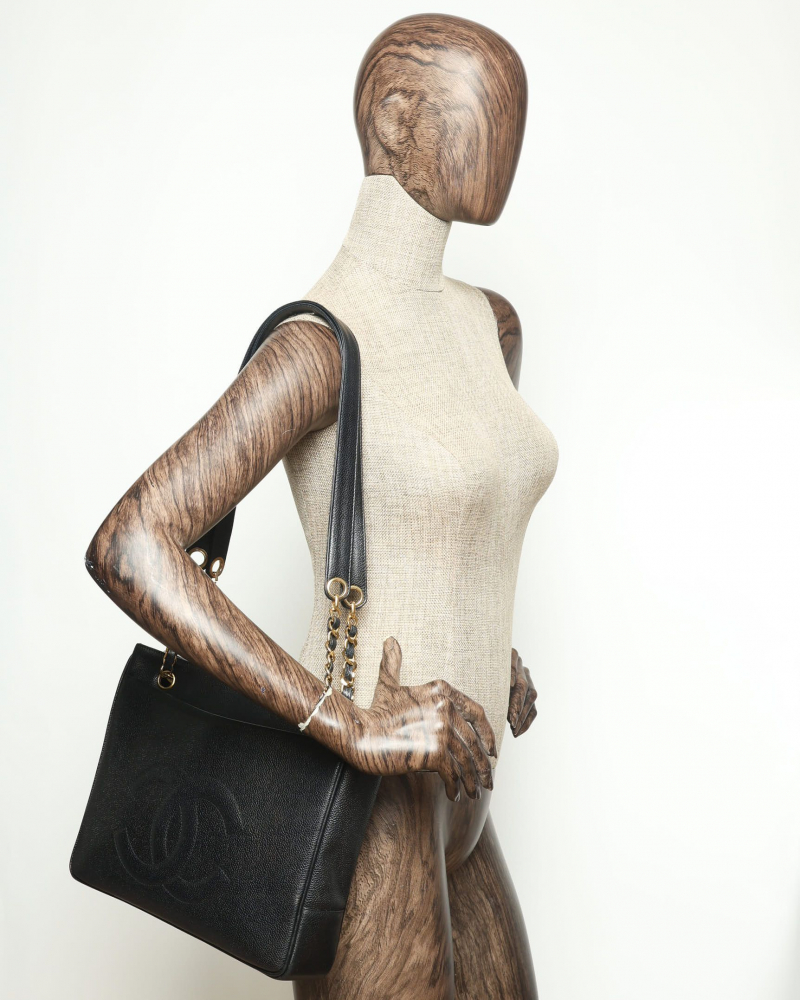 Chanel CC Caviar Chain Tote Bag