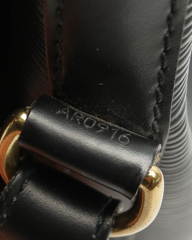 Louis Vuitton EPI Petit Noé Bag