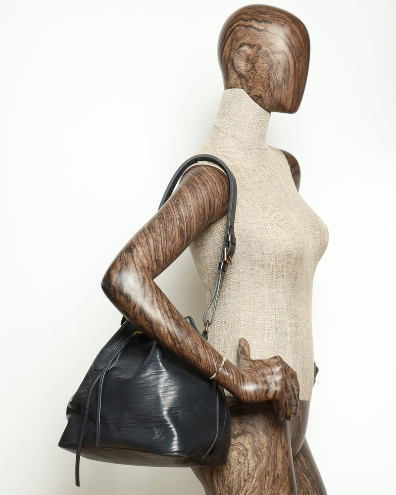 Louis Vuitton Epi Petit Noé Bag