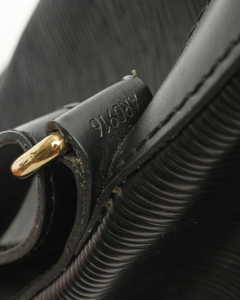 Louis Vuitton Epi Petit Noé Bag