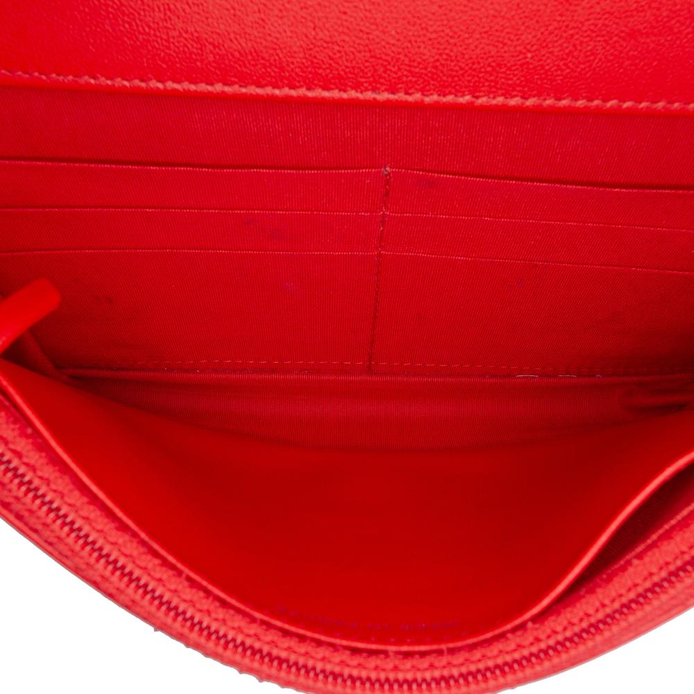 Chanel B Chanel Red Calf Leather Chevron skin Boy Wallet On Chain France