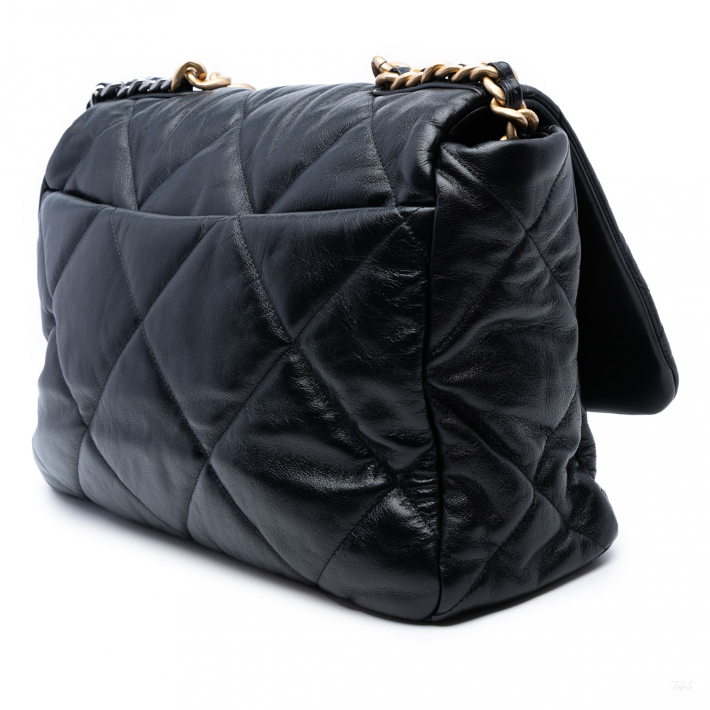 Chanel 19 Maxi Lambskin Leather Matelassè Flap Handbag Black