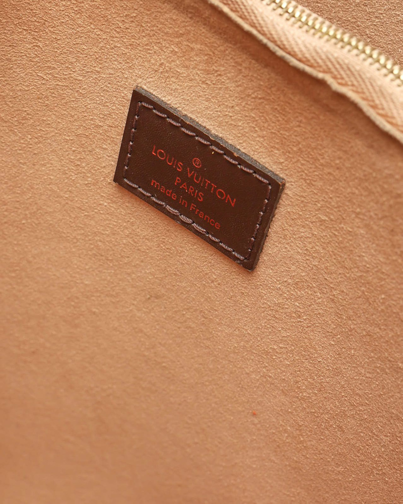 Louis Vuitton Damier Kensington Tote Bag