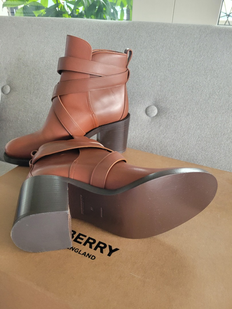 Burberry Boots