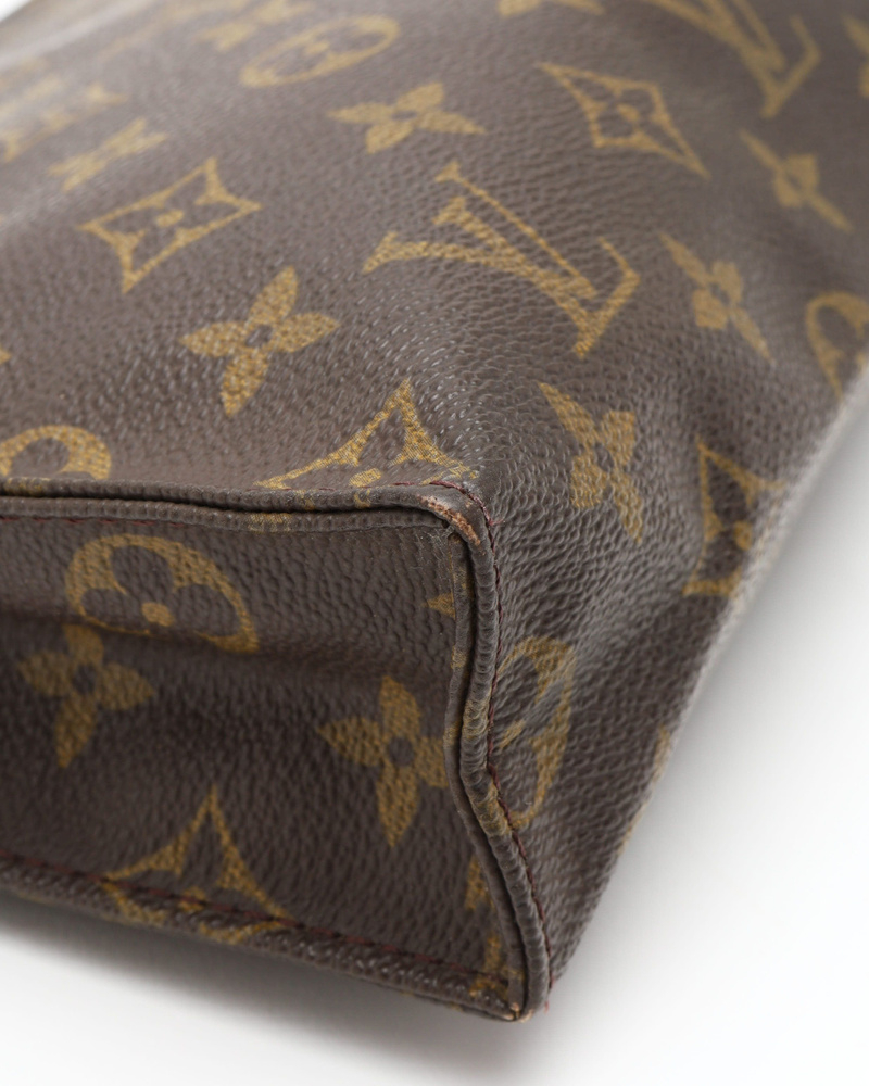 Louis Vuitton Monogram Poche Toilette 25