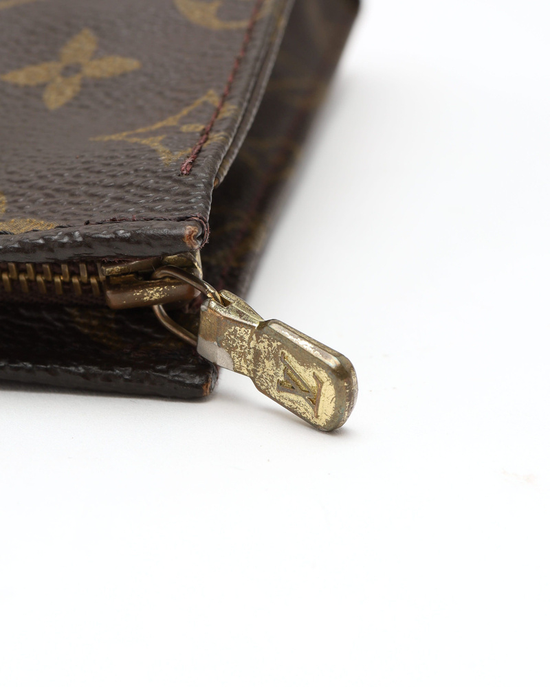 Louis Vuitton Monogram Poche Toilette 25