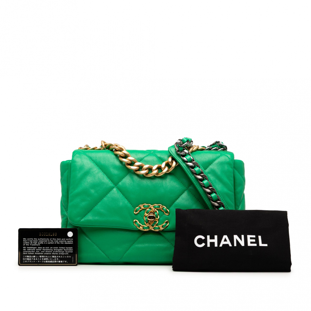 Chanel 19 Medium Lambskin Leather Matelassè Flap Handbag Green
