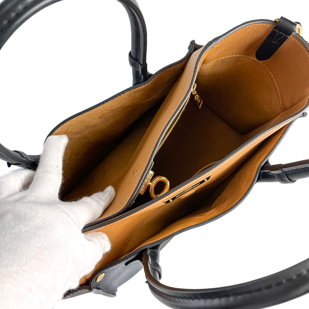 Louis Vuitton On My Side MM Leather Monogram Sides Tote Handbag Monogram