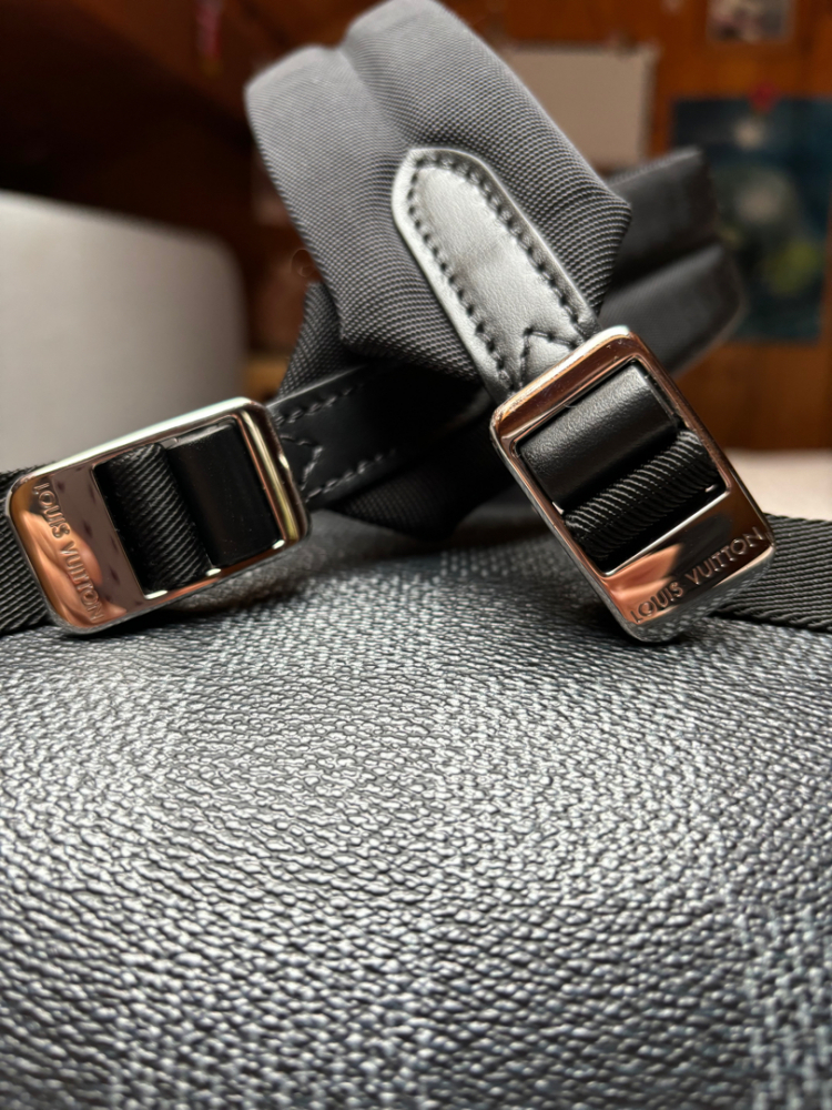 Louis Vuitton Sac de voyage en cuir verni Campus