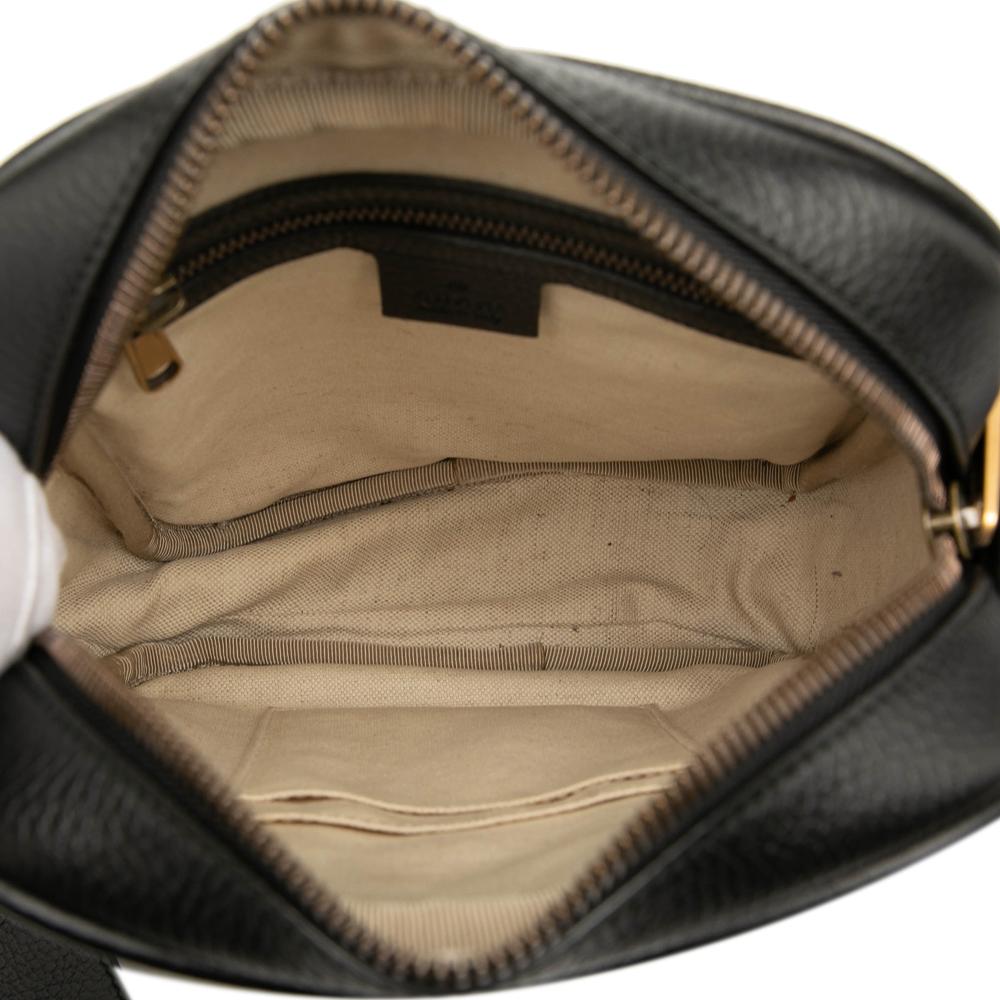 Gucci AB Gucci Black Calf Leather Grained skin Logo Crossbody Italy