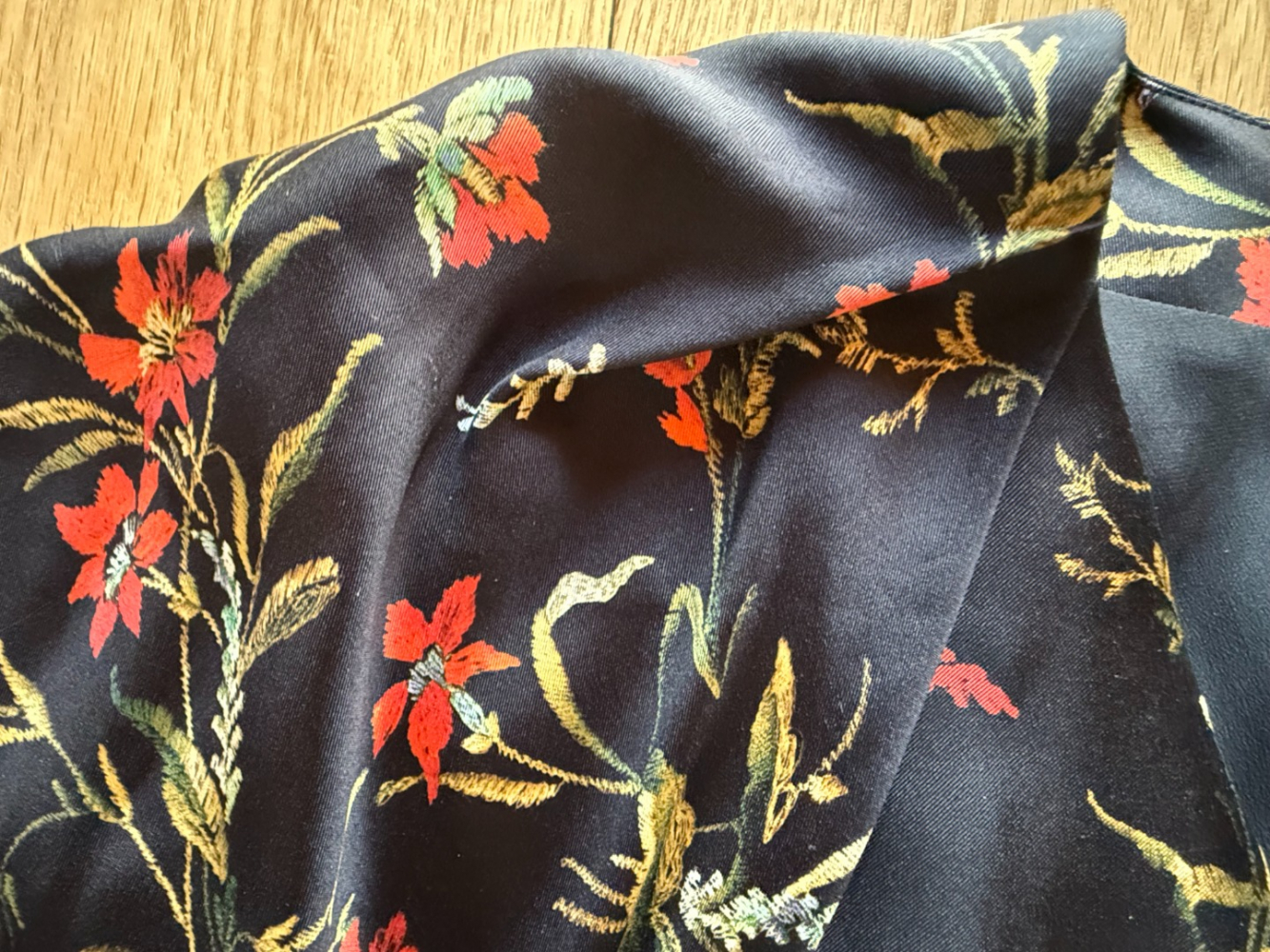 Balenciaga Robe en soie à fleurs