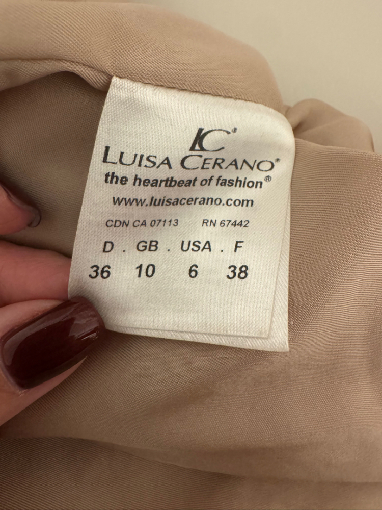 Luisa Cerano Hellrosa Mantel