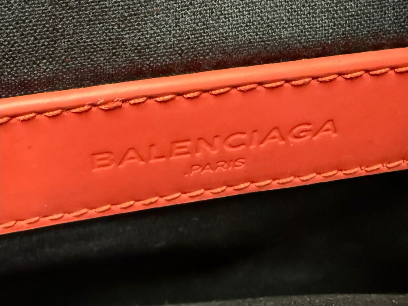 Balenciaga Pochette texturée