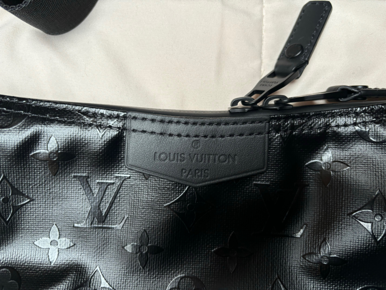 Louis Vuitton HAMAC BAG MM MNG STORM B.