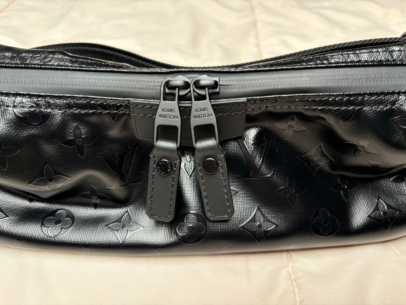 Louis Vuitton HAMAC BAG MM MNG STORM B.